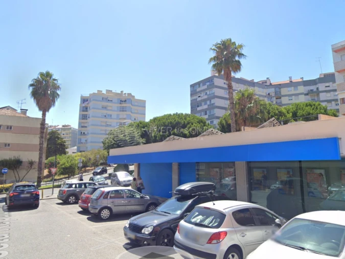 Loja para Venda em Póvoa de Santo Adrião e Olival Basto Foto 3