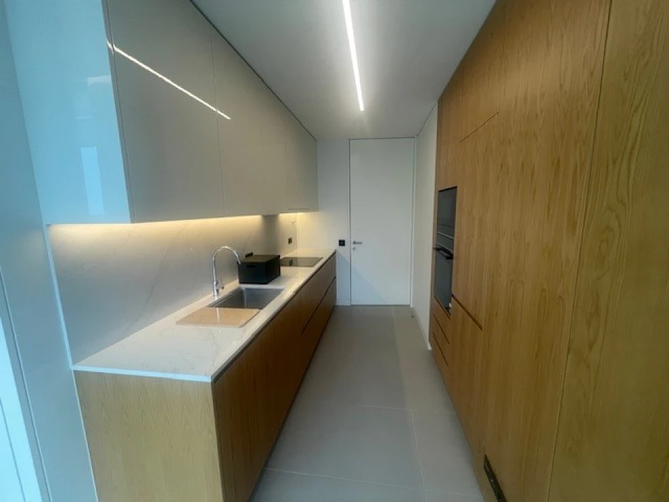 Apartamento T2 para Venda em Lordelo do Ouro e Massarelos Foto 9