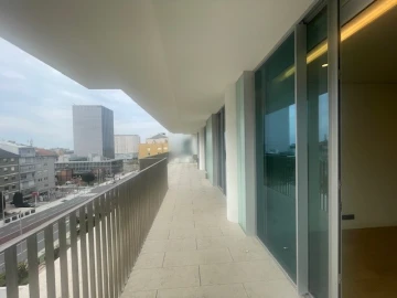 Apartamento T2 para Venda em Lordelo do Ouro e Massarelos