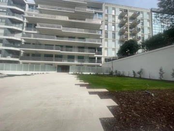 Apartamento T2 para Venda em Lordelo do Ouro e Massarelos
