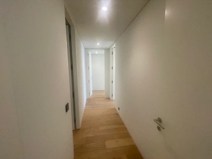 Apartamento T2 para Venda em Lordelo do Ouro e Massarelos Foto 8