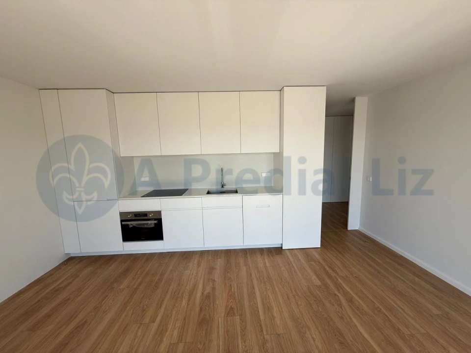 Apartamento T1 para Venda em Campanhã Foto 4