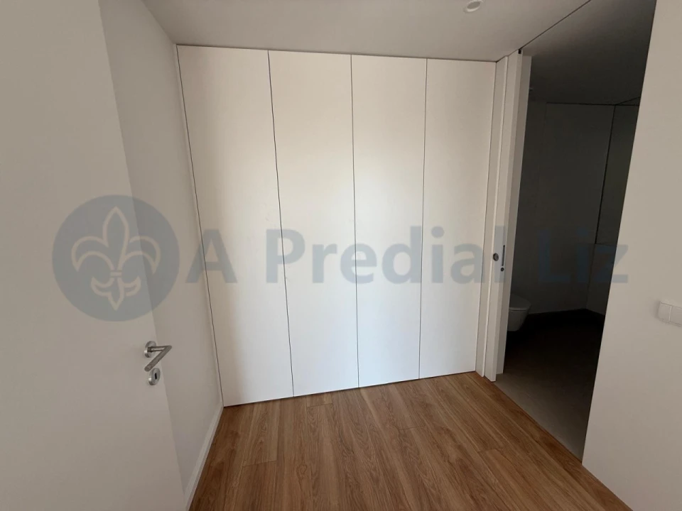 Apartamento T1 para Venda em Campanhã Foto 9