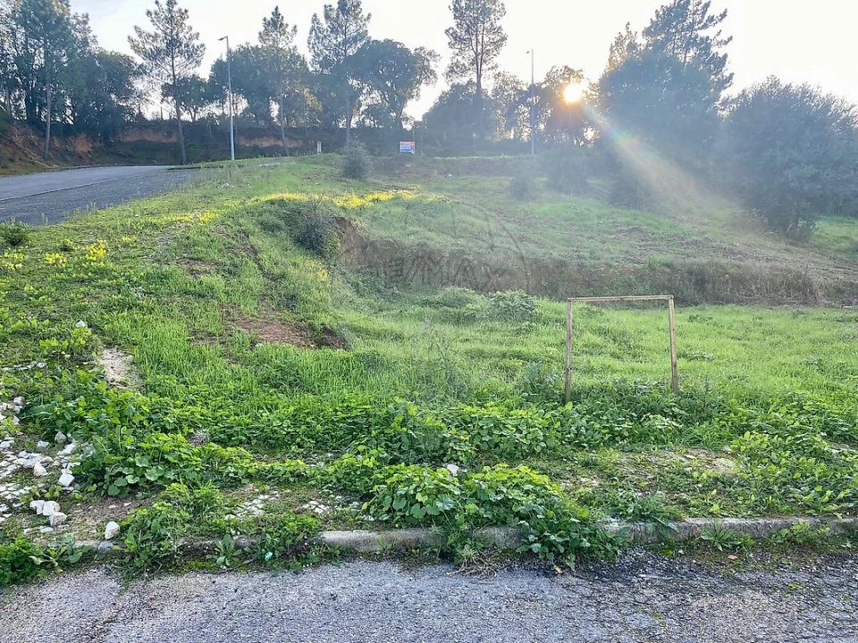 Terreno para Venda em Ota Foto 3