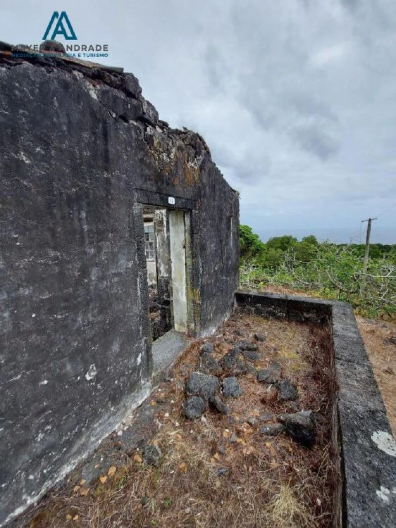 Moradia para Venda em Lajes do Pico Foto 10