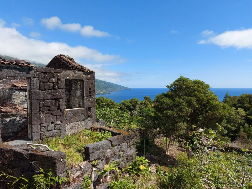 Moradia para Venda em Lajes do Pico Foto 2