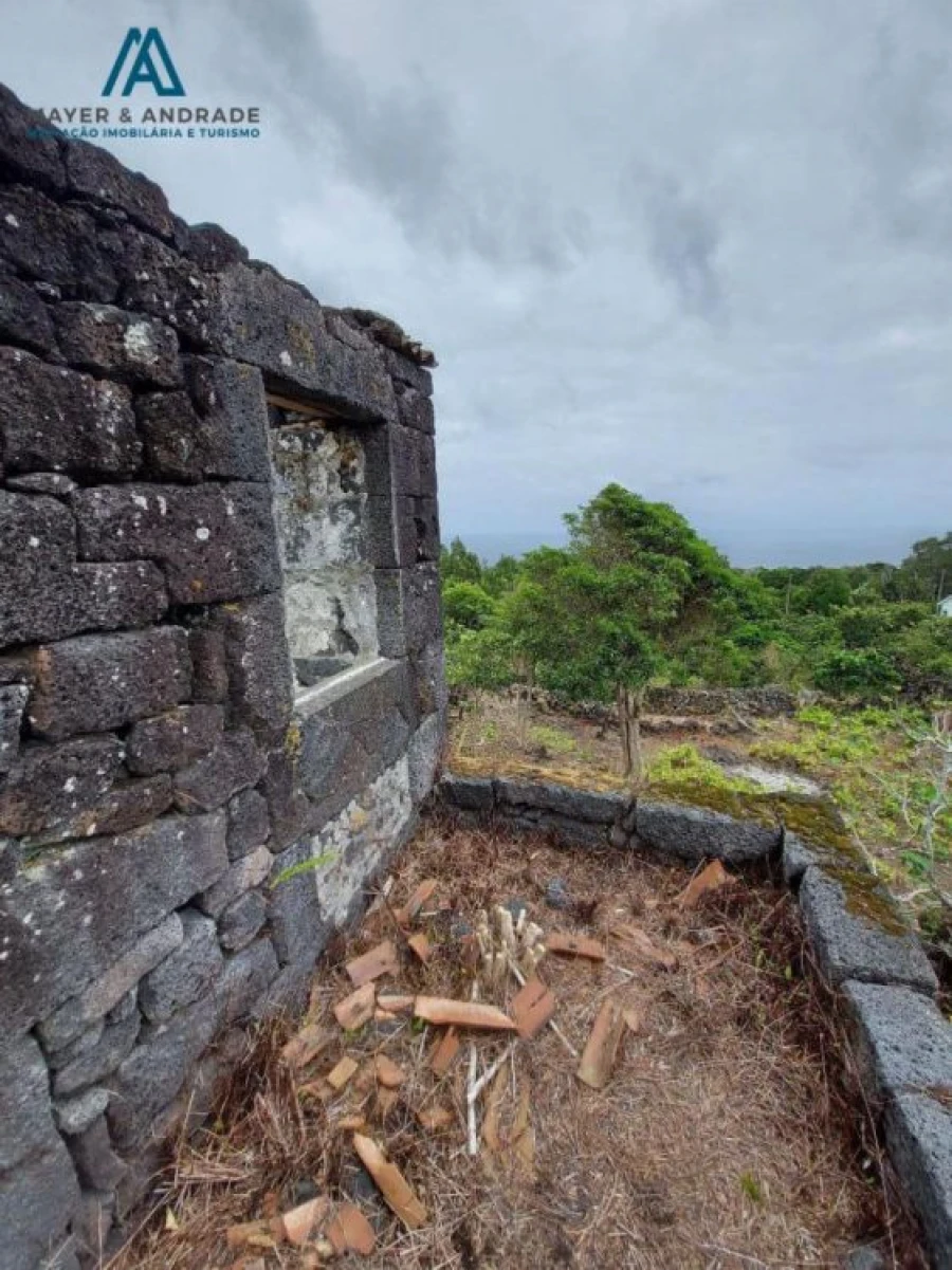 Moradia para Venda em Lajes do Pico Foto 13
