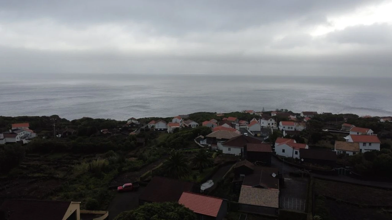 Terreno Agricola ou Rústico para Venda em Lajes do Pico Foto 11