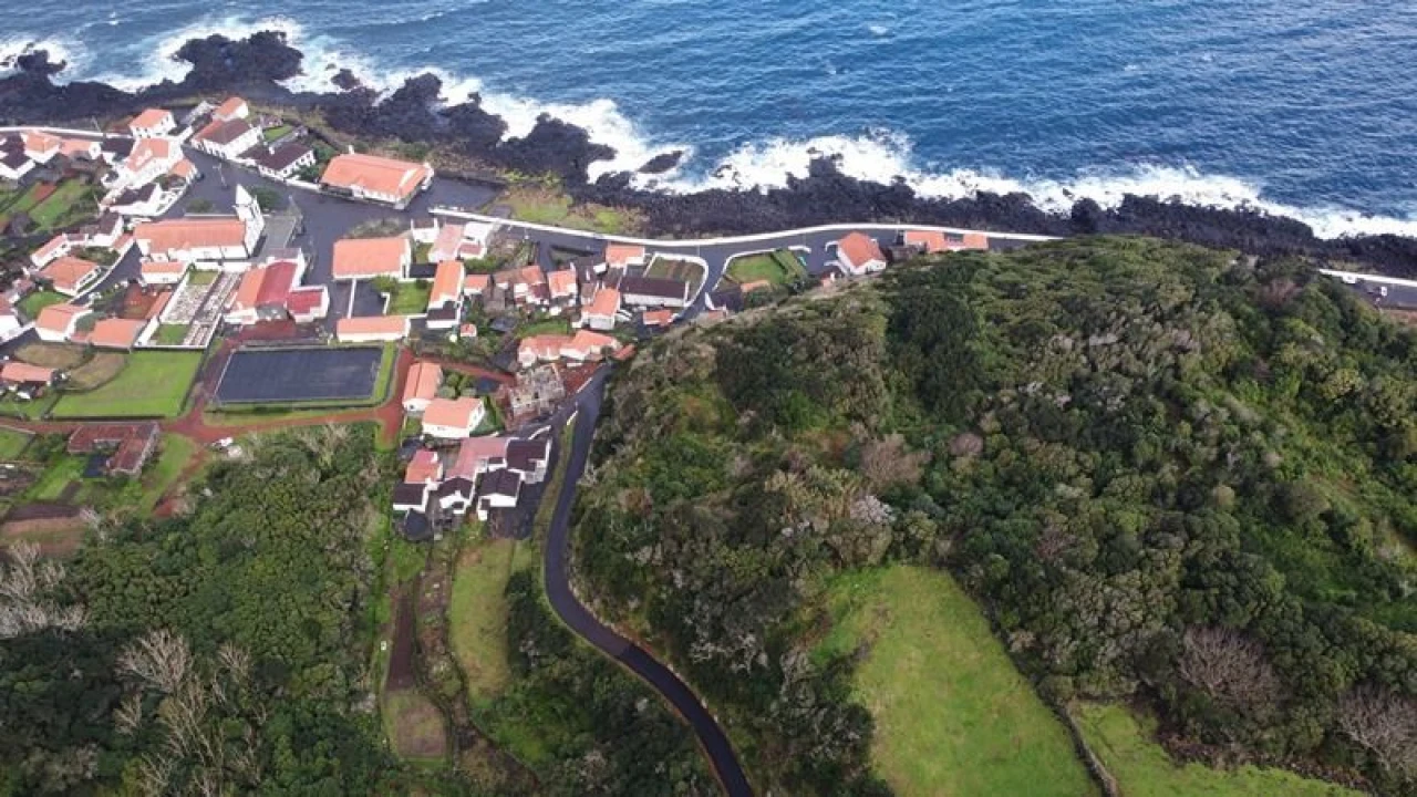 Moradia T5 para Venda em Santo Amaro Foto 10