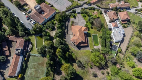 Moradia T10 para Venda em Penafiel