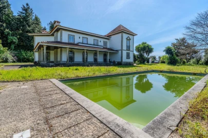 Moradia T10 para Venda em Penafiel