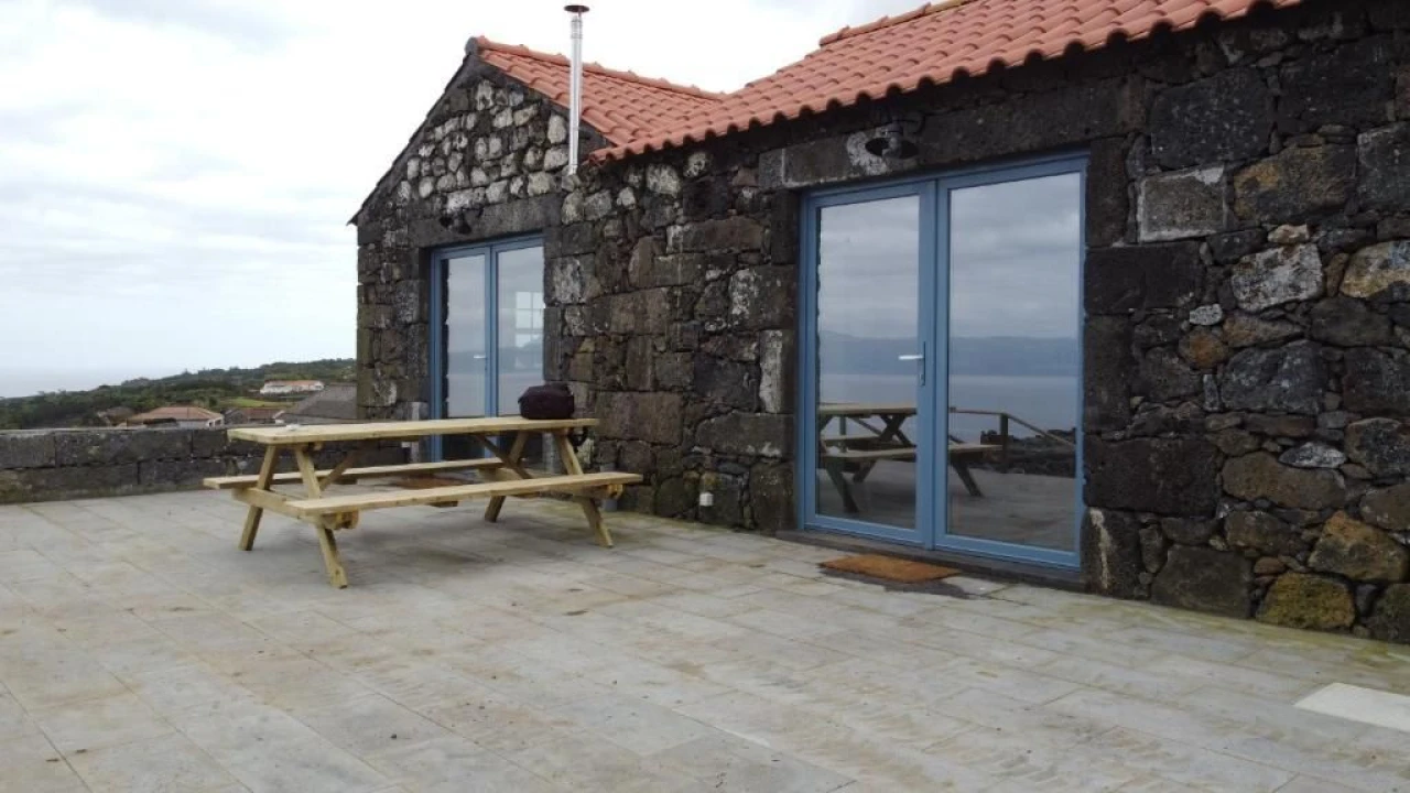 Moradia T3 para Venda em Ribeirinha Foto 4