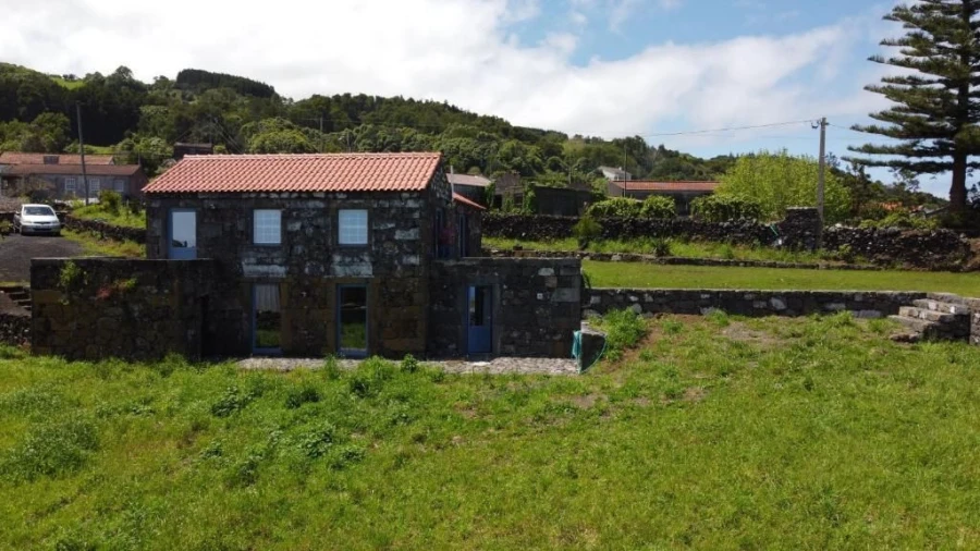 Moradia T3 para Venda em Ribeirinha Foto 14