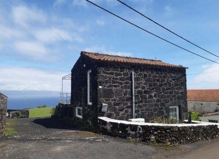 Moradia T3 para Venda em Ribeirinha Foto 30