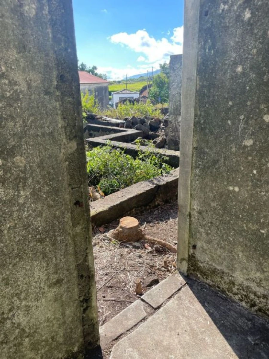 Moradia T5 para Venda em São Roque do Pico Foto 24