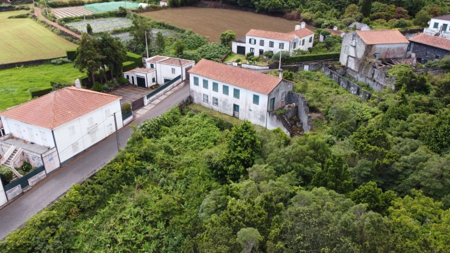 Moradia T5 para Venda em São Roque do Pico Foto 5