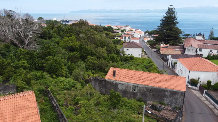 Moradia T5 para Venda em São Roque do Pico Foto 8