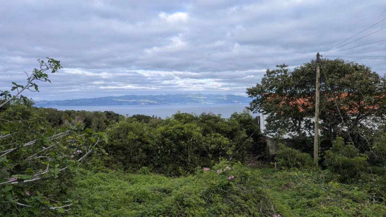 Moradia T3 para Venda em São Roque do Pico Foto 7