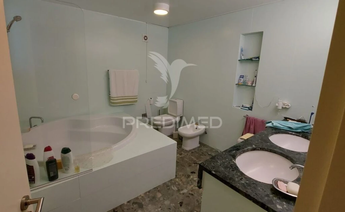 Moradia T4 para Venda em Moçarria Foto 15