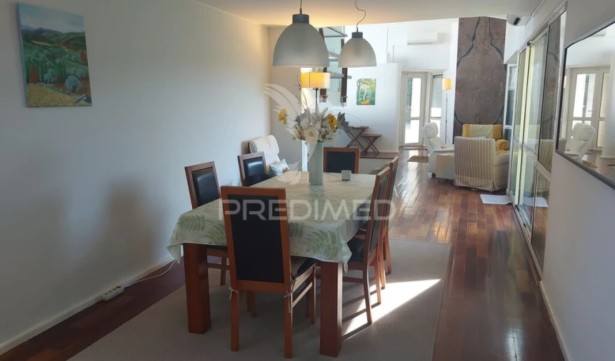 Moradia T4 para Venda em Moçarria Foto 6