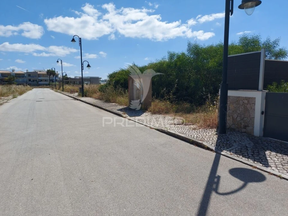 Terreno para Venda em Bensafrim e Barão de São João Foto 17