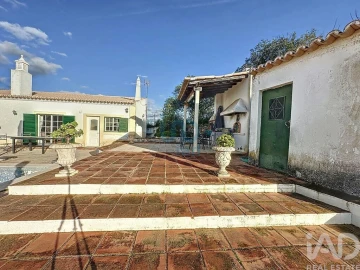 Moradia T5 para Venda em Luz de Tavira e Santo Estêvão