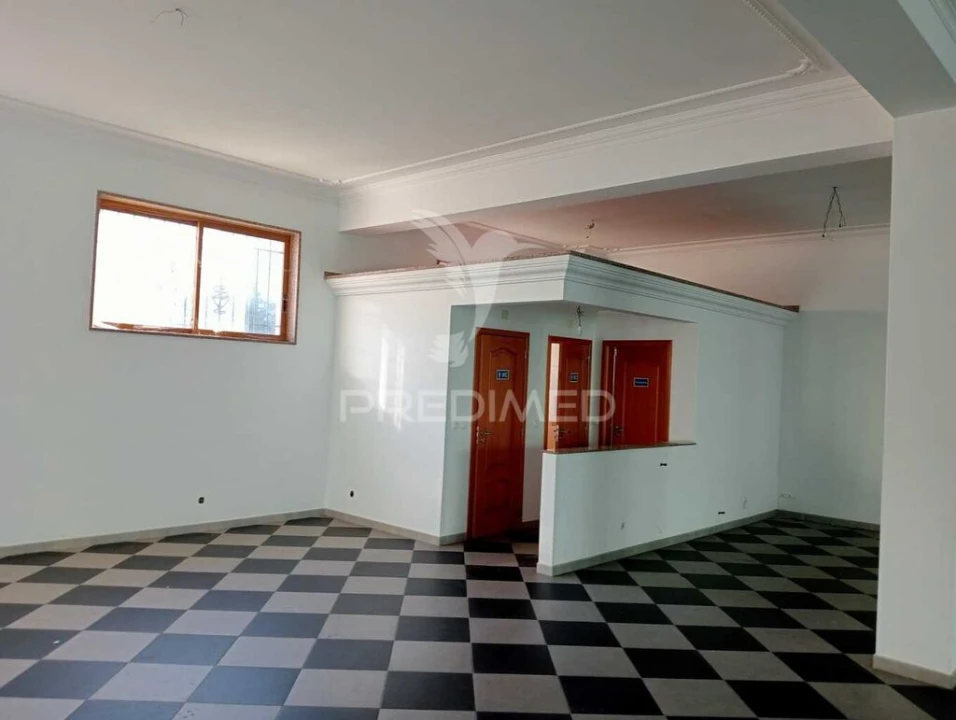 Loja para Arrendamento em Arrimal e Mendiga Foto 7