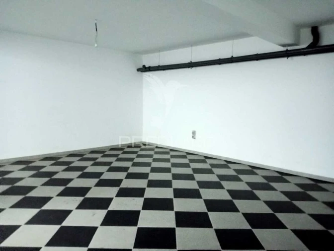 Loja para Arrendamento em Arrimal e Mendiga Foto 13