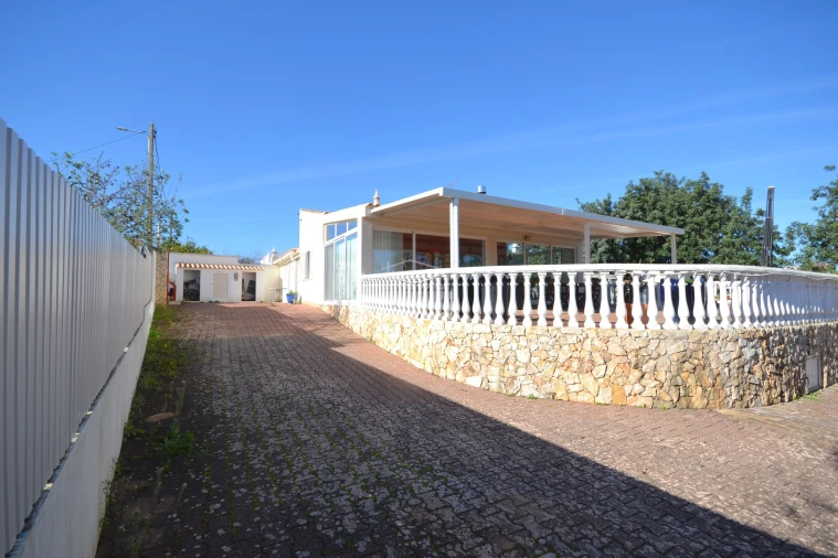 Moradia T2 para Venda em Boliqueime Foto 32