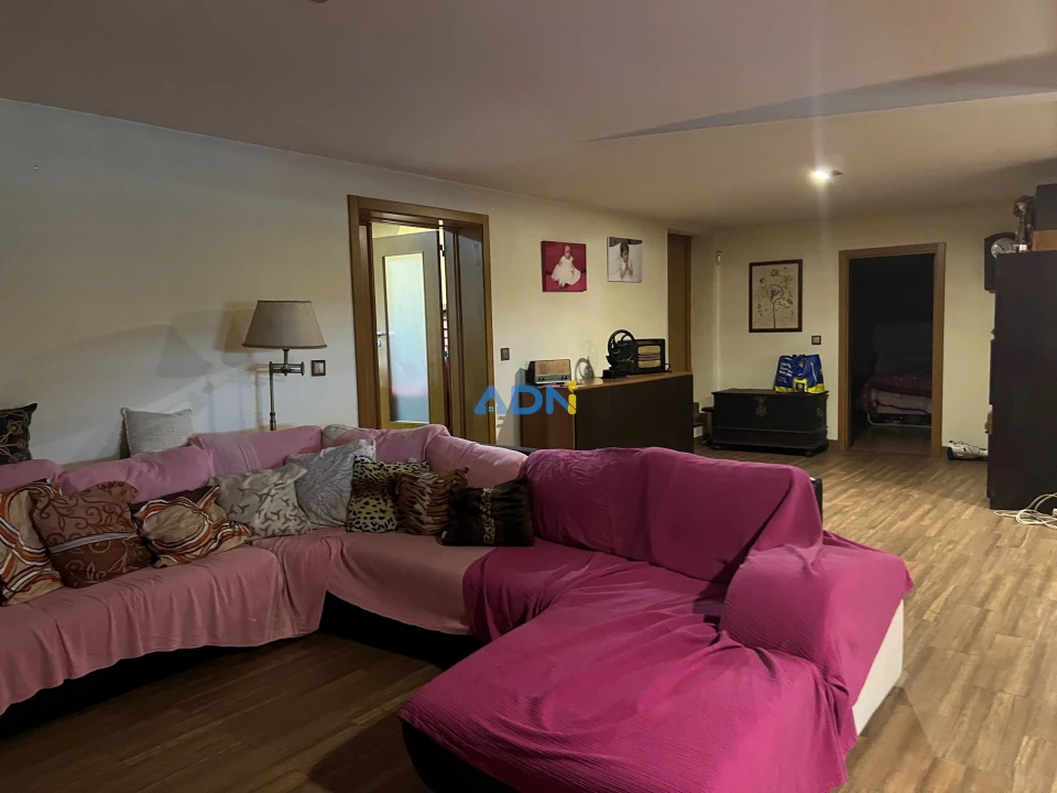 Moradia T4 para Venda em Salgueiro do Campo Foto 7