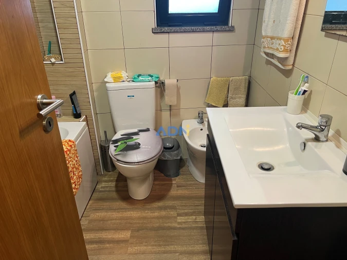 Moradia T4 para Venda em Salgueiro do Campo Foto 12