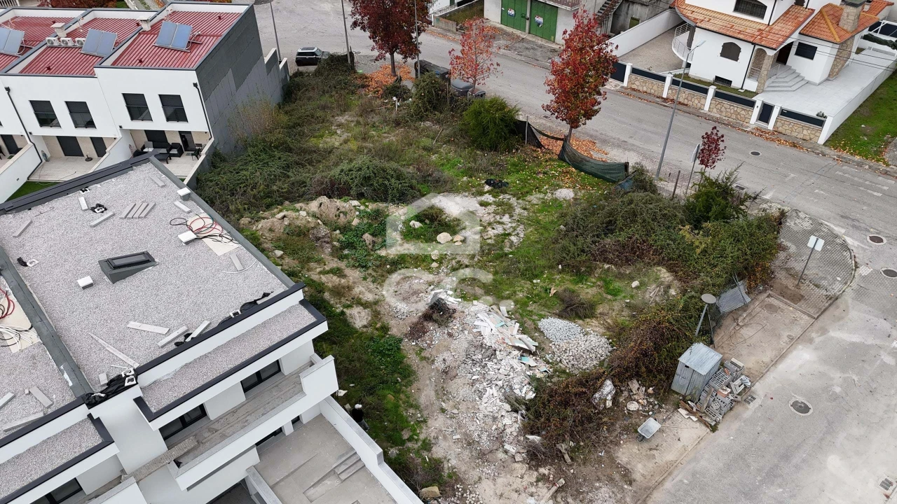 Terreno para Venda em Santa Cruz/Trindade e Sanjurge Foto 6