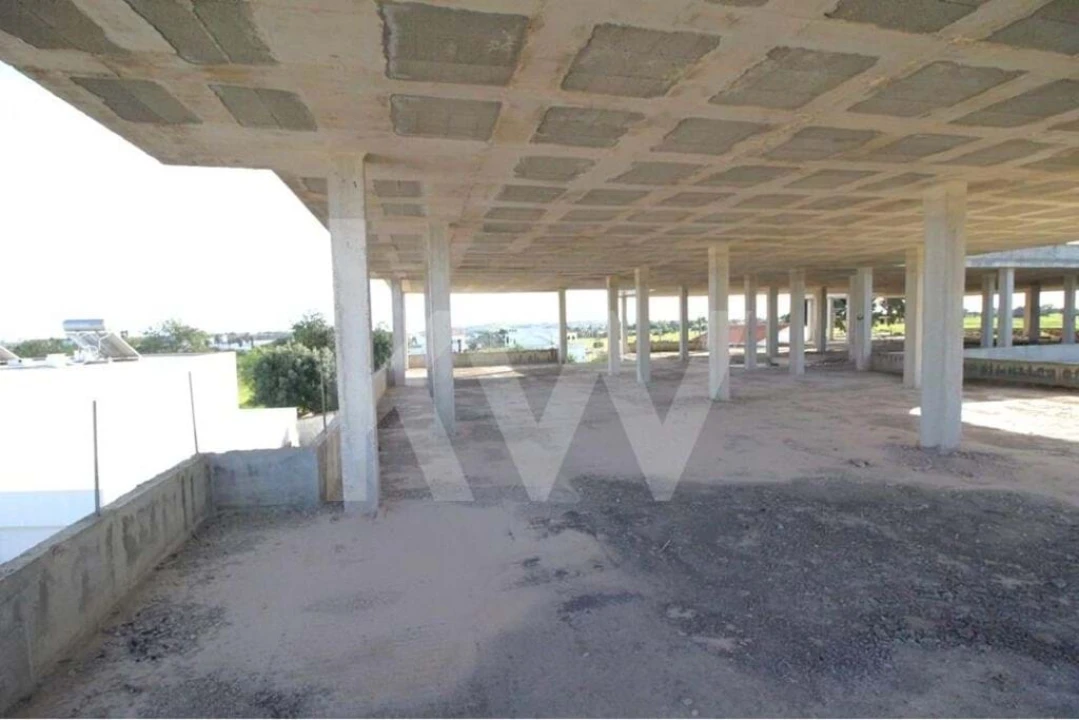 Negócio para Venda em Ferreiras Foto 10