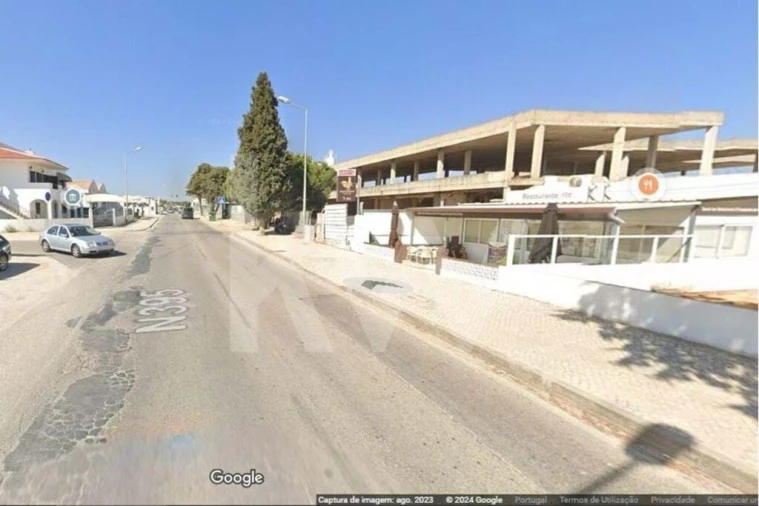 Negócio para Venda em Ferreiras Foto 1