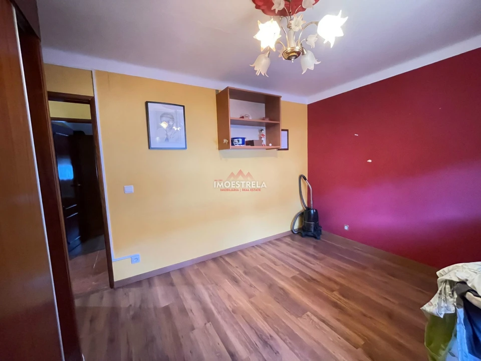 Apartamento T2 para Venda em Manteigas (Santa Maria) Foto 4