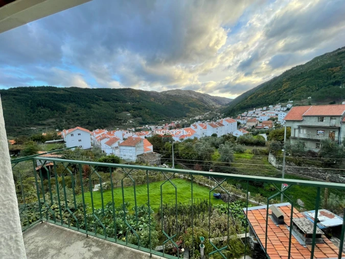 Apartamento T2 para Venda em Manteigas (Santa Maria) Foto 2