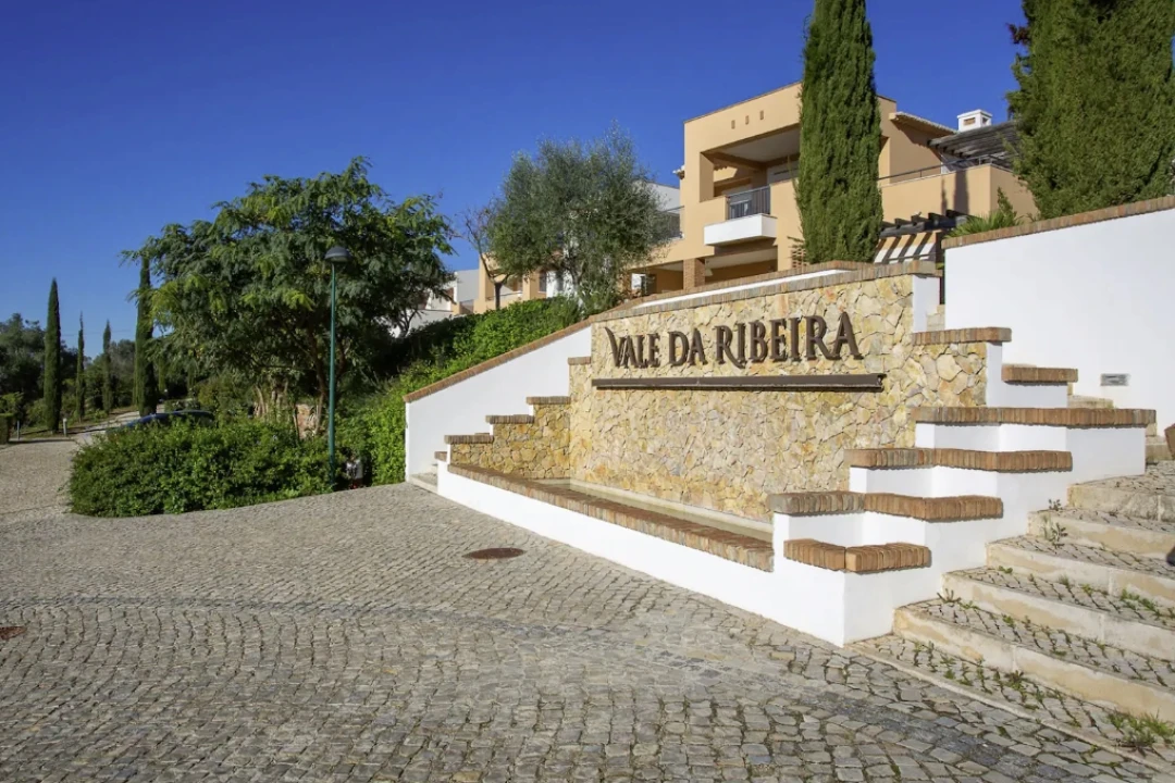 Apartamento T2 para Arrendamento em Mexilhoeira Grande Foto 5