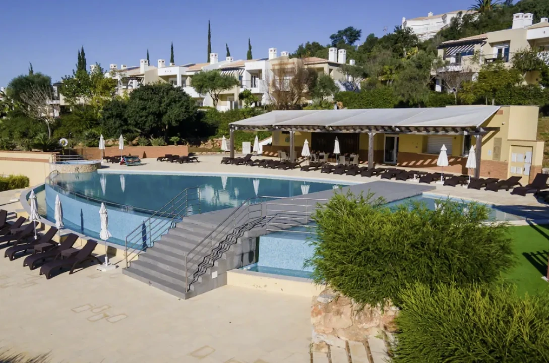 Apartamento T2 para Arrendamento em Mexilhoeira Grande Foto 2