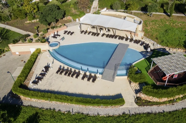 Apartamento T2 para Arrendamento em Mexilhoeira Grande Foto 25