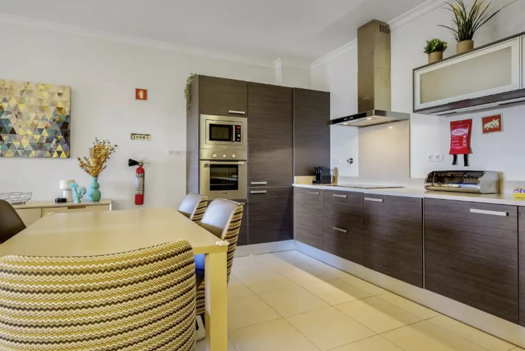 Apartamento T2 para Arrendamento em Mexilhoeira Grande Foto 12