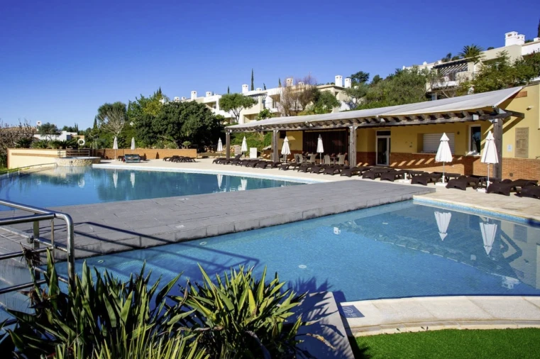 Apartamento T2 para Arrendamento em Mexilhoeira Grande Foto 17