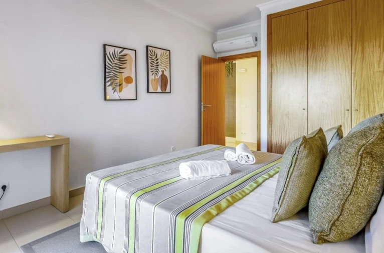 Apartamento T2 para Arrendamento em Mexilhoeira Grande Foto 22