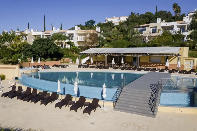 Apartamento T2 para Arrendamento em Mexilhoeira Grande Foto 18