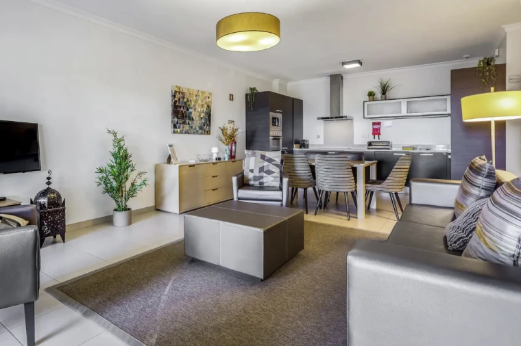 Apartamento T2 para Arrendamento em Mexilhoeira Grande Foto 10