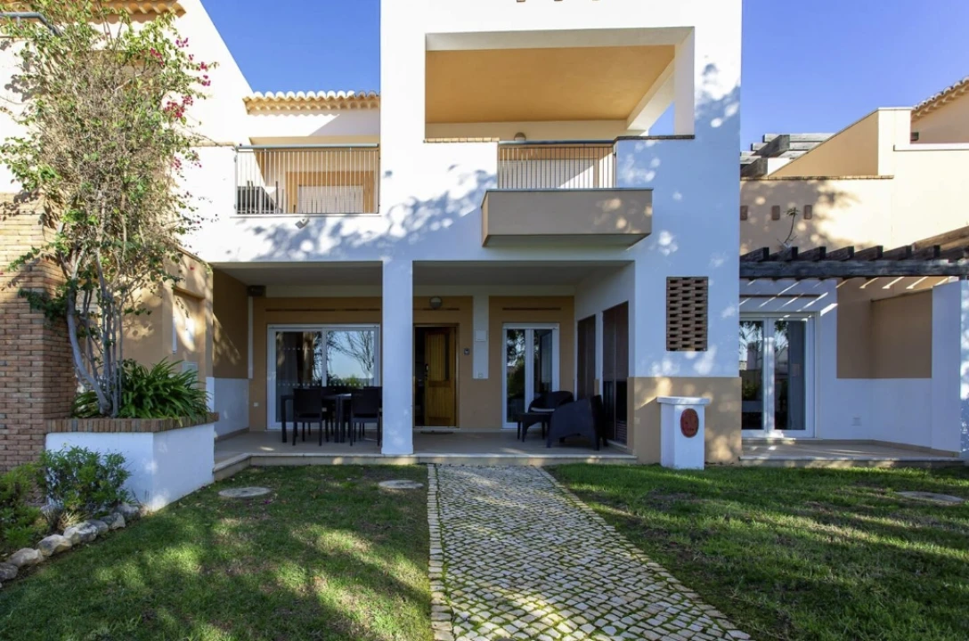 Apartamento T2 para Arrendamento em Mexilhoeira Grande Foto 28