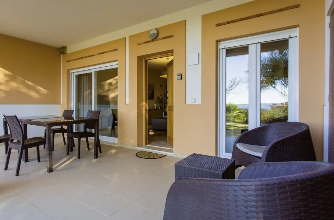 Apartamento T2 para Arrendamento em Mexilhoeira Grande Foto 4