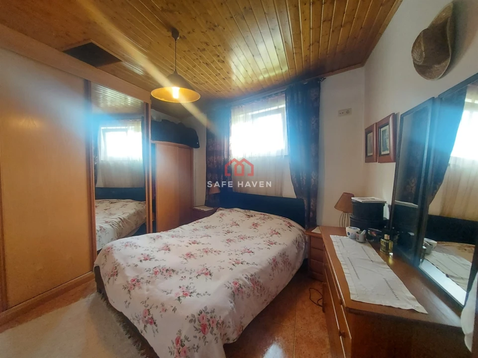 Moradia T5 para Venda em Ribafeita Foto 6