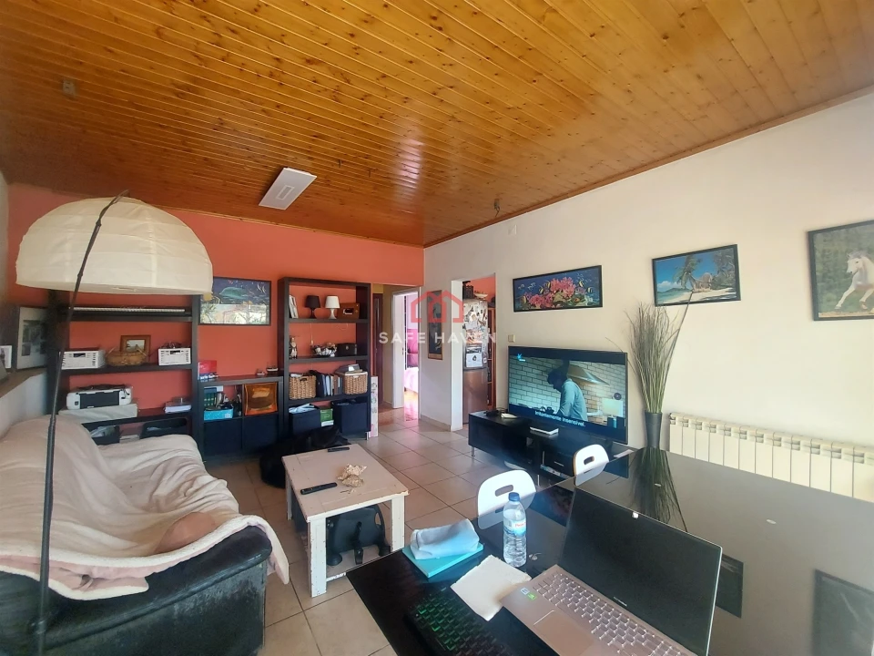 Moradia T5 para Venda em Ribafeita Foto 4