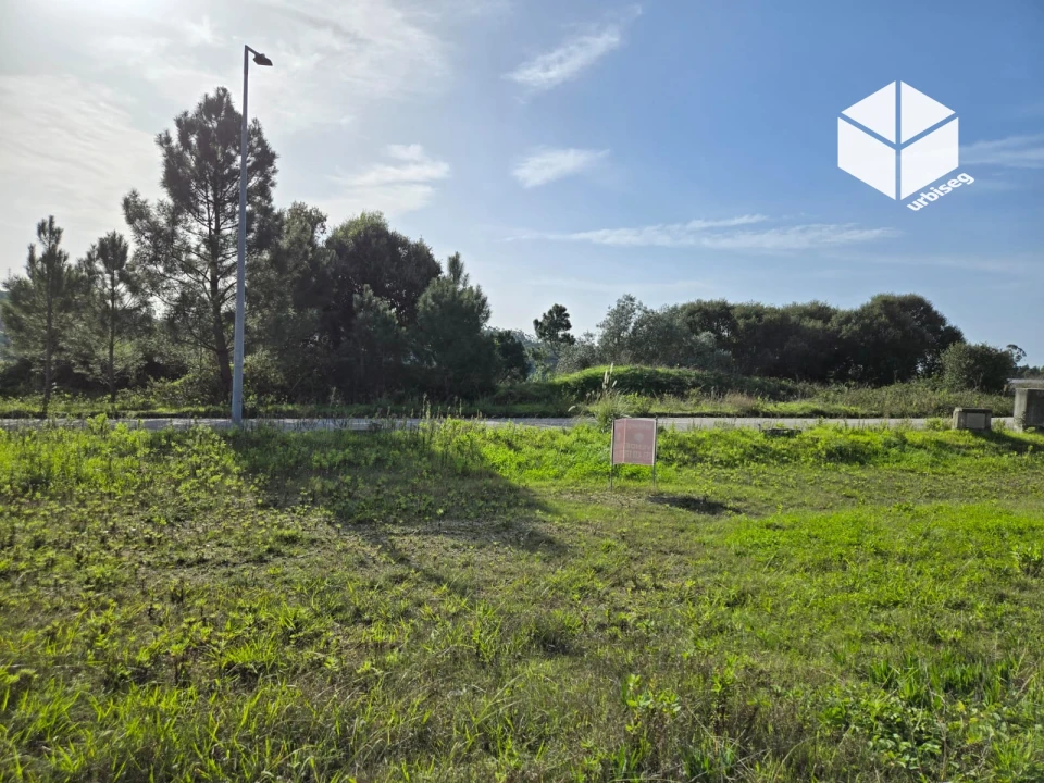 Terreno para Venda em Tavarede Foto 2