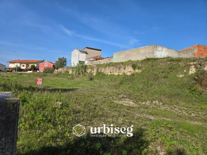 Terreno para Venda em Tavarede